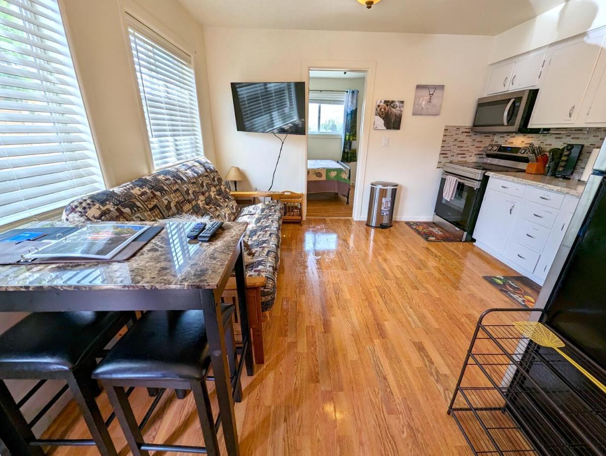 Yellowstone Treasure Guesthouses On The River Gardiner Extérieur photo