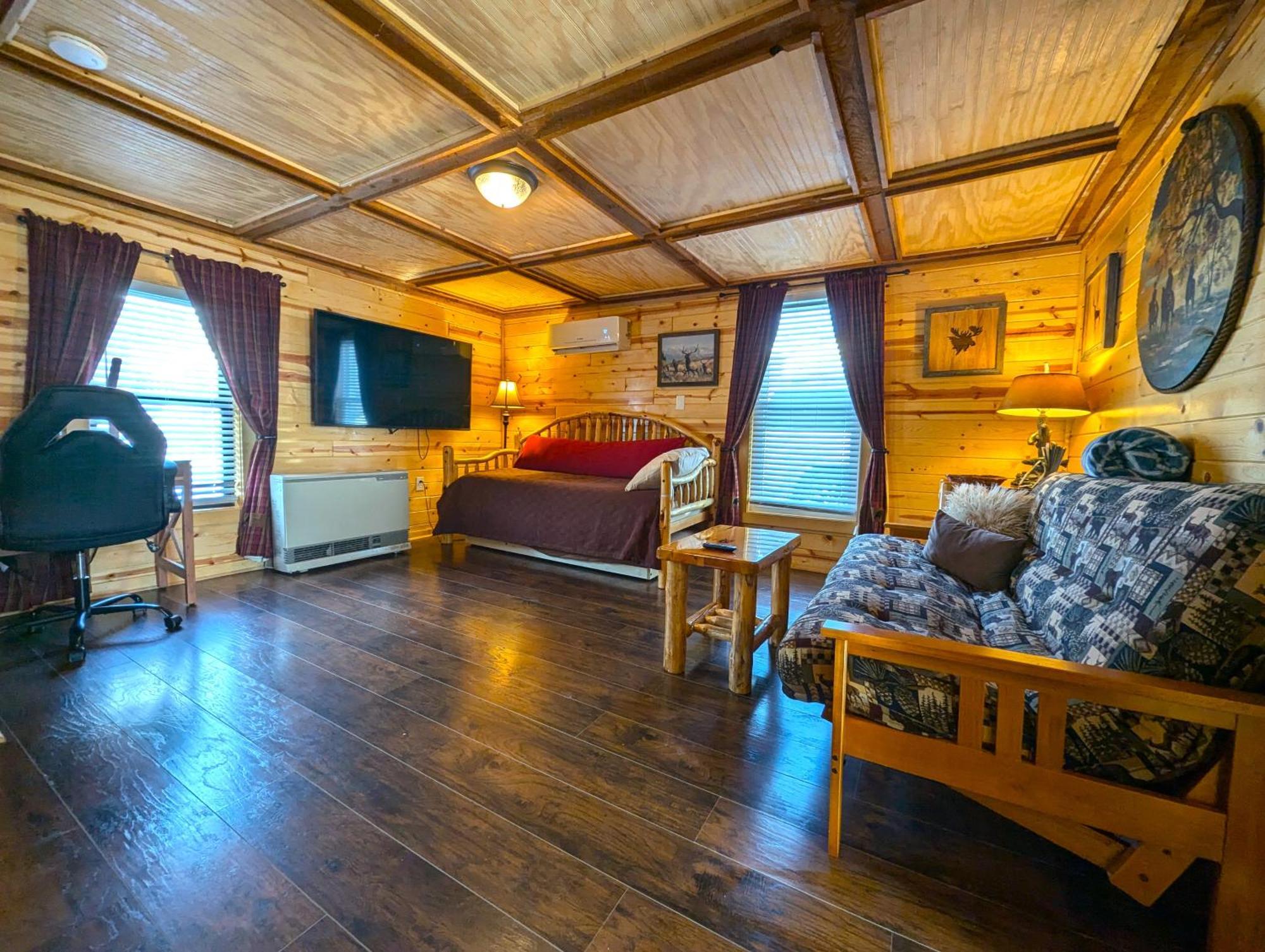 Yellowstone Treasure Guesthouses On The River Gardiner Extérieur photo