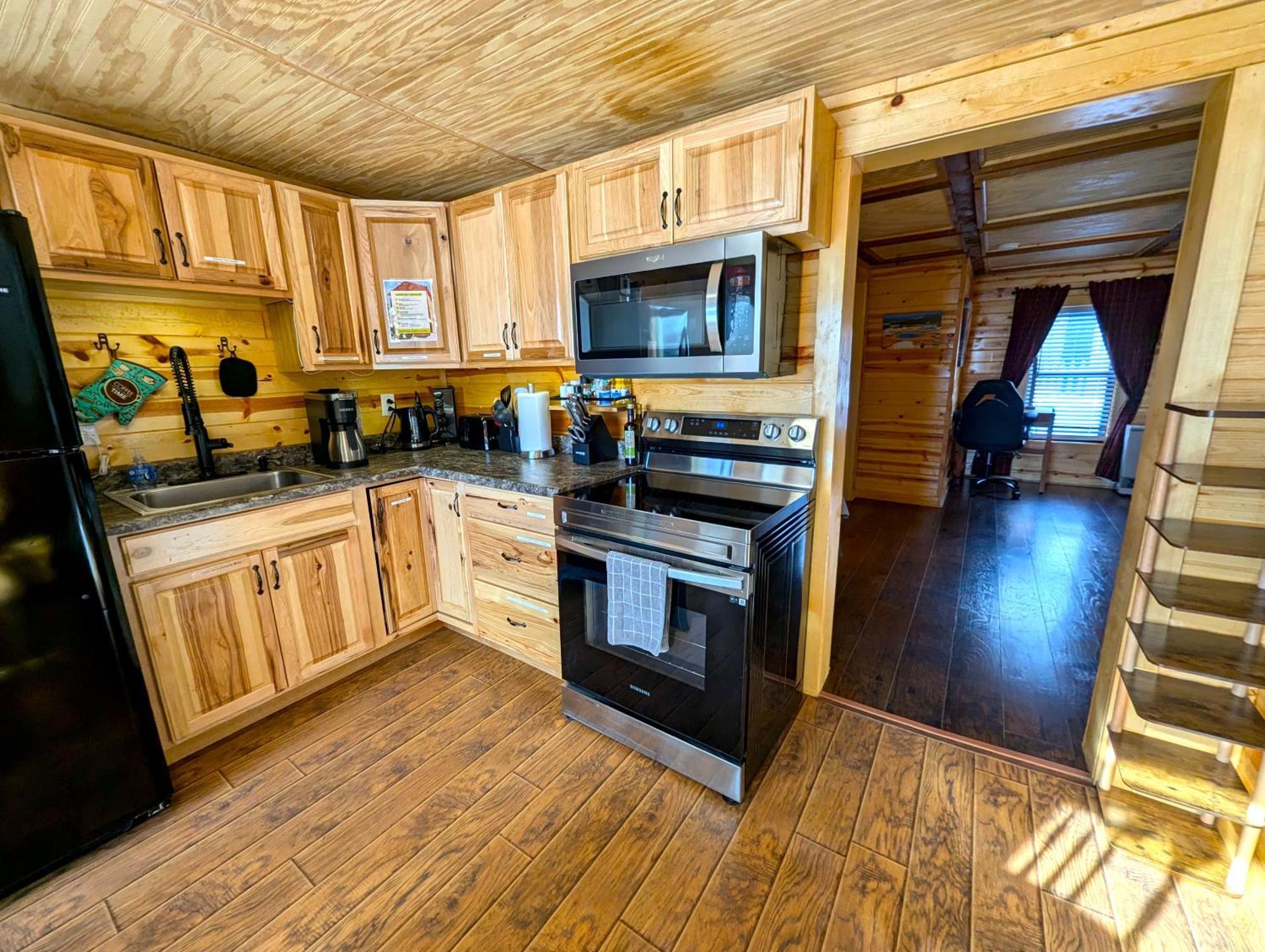 Yellowstone Treasure Guesthouses On The River Gardiner Extérieur photo