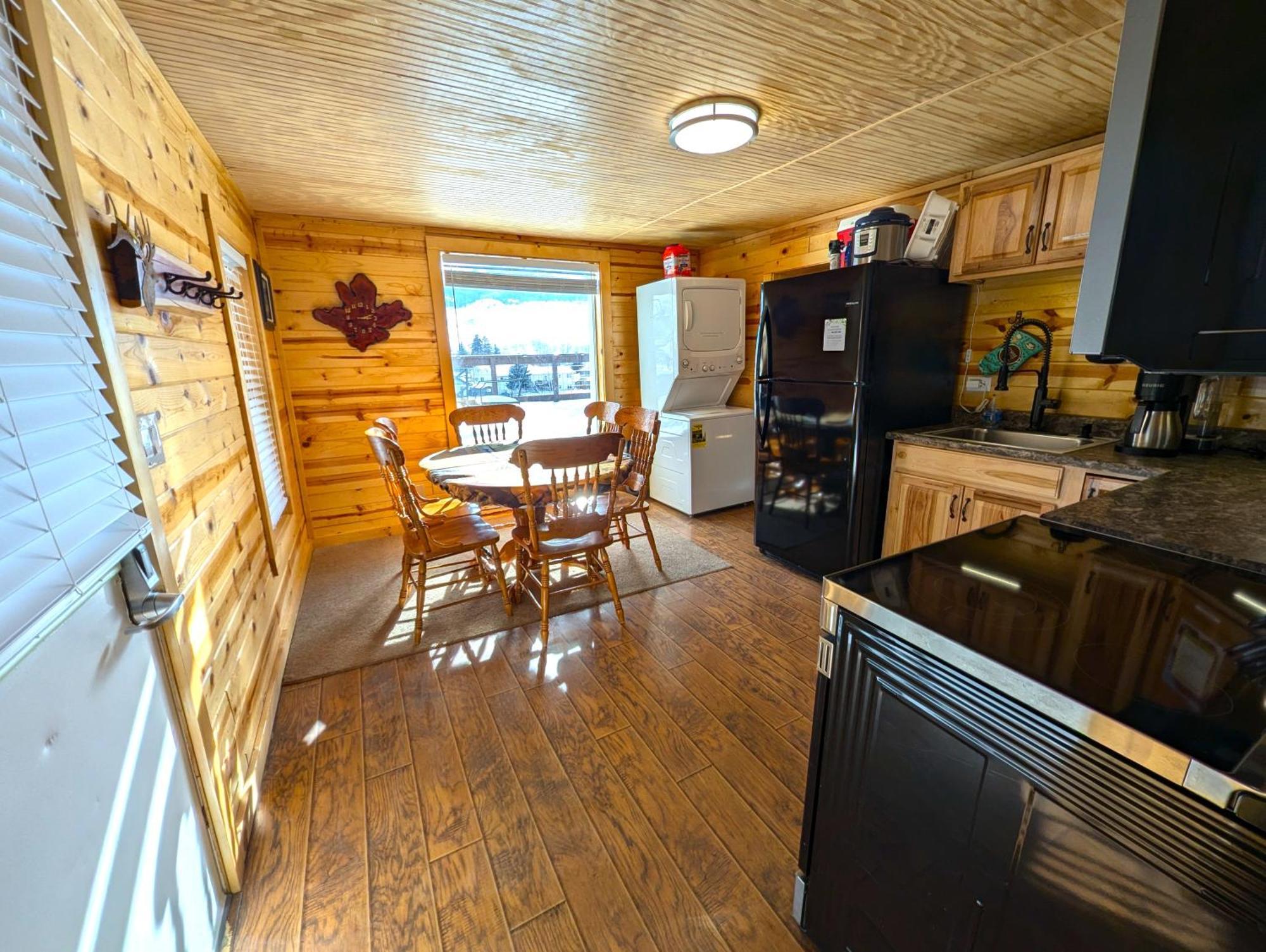 Yellowstone Treasure Guesthouses On The River Gardiner Extérieur photo